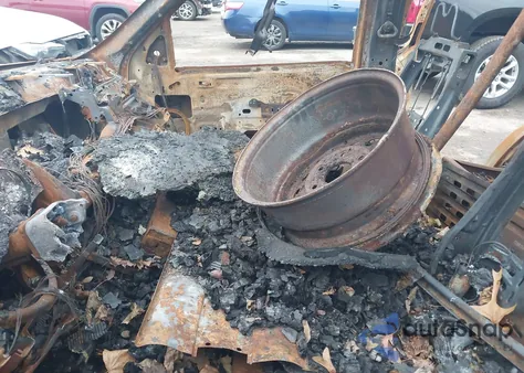 2013 Chevrolet Tahoe Ltz z USA, uszkodzony, nr VIN 1GNSKCE07DR367273